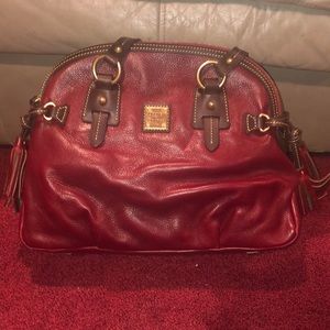 Maroon leather Dooney & Bourke shoulder bad